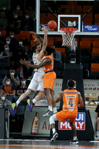 此次他接手 此次他接手